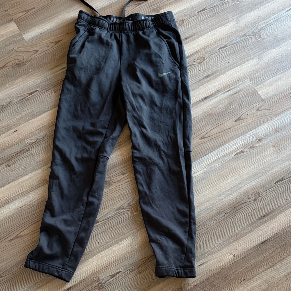 Nike Men's Black dri fit sweatpants